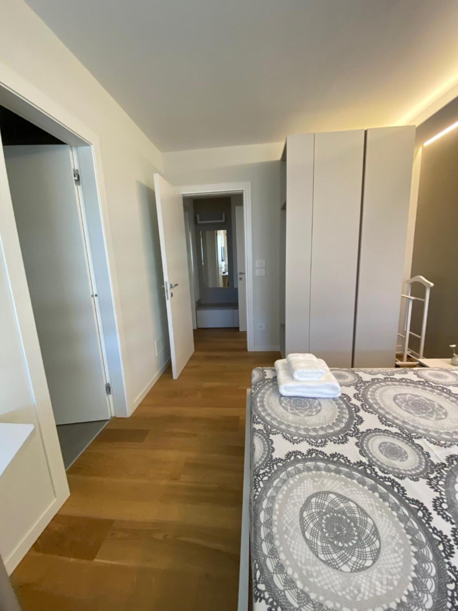 Hz+ Costantini Apartment Pordenone Bagian luar foto