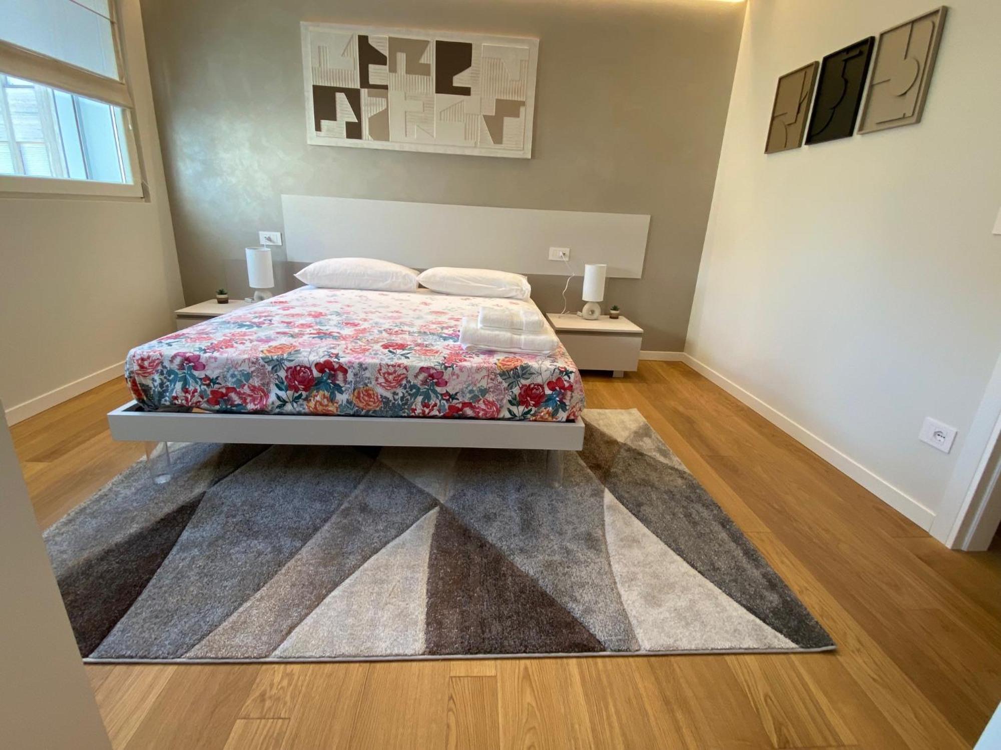Hz+ Costantini Apartment Pordenone Bagian luar foto