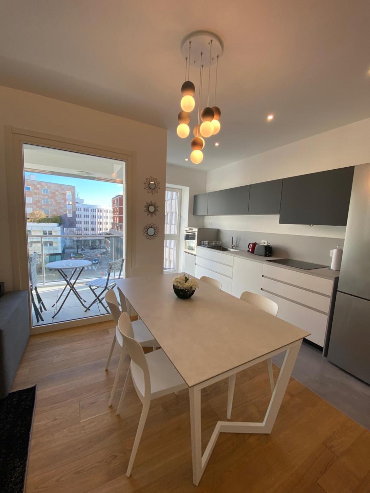 Hz+ Costantini Apartment Pordenone Bagian luar foto