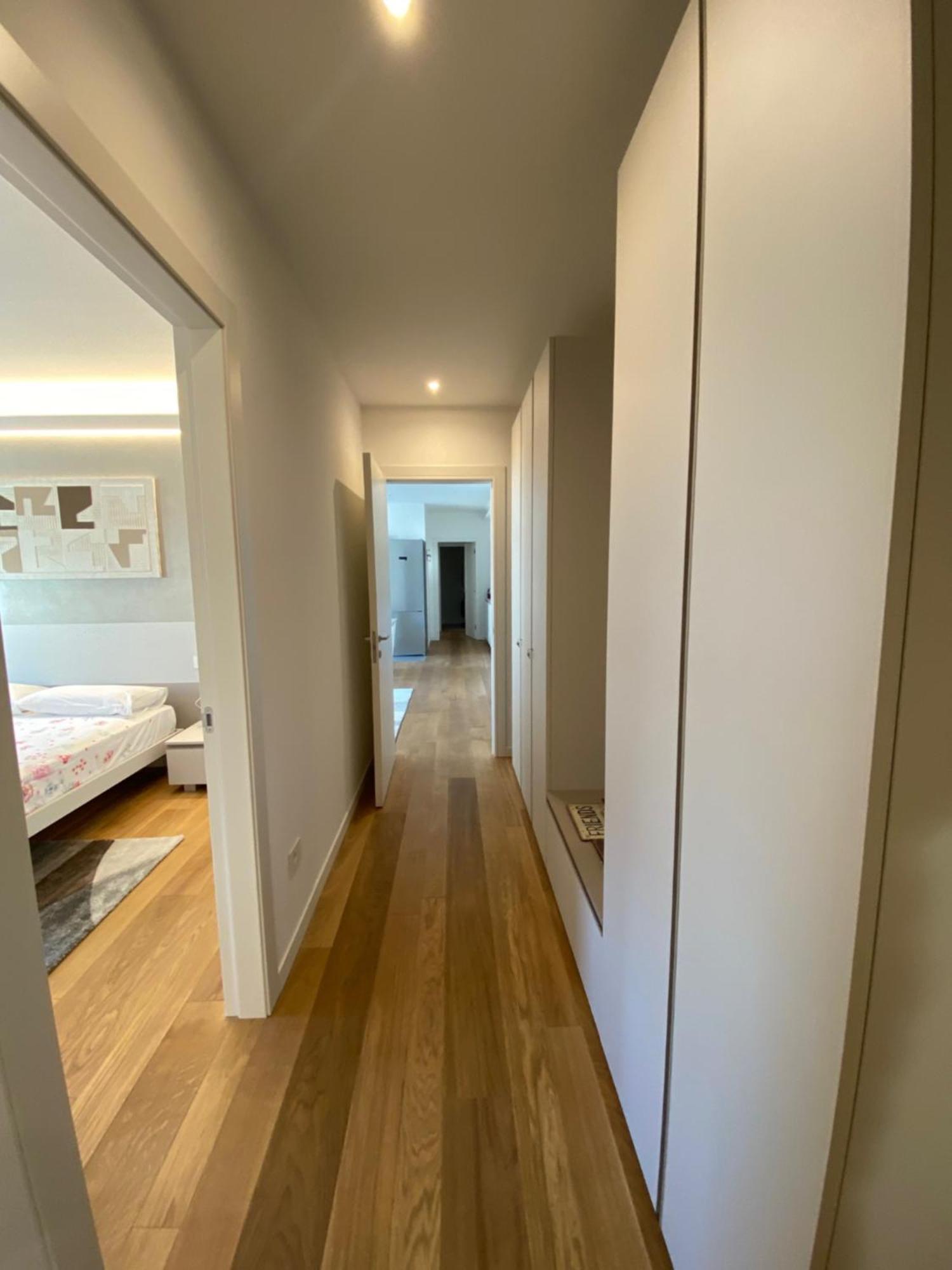 Hz+ Costantini Apartment Pordenone Bagian luar foto
