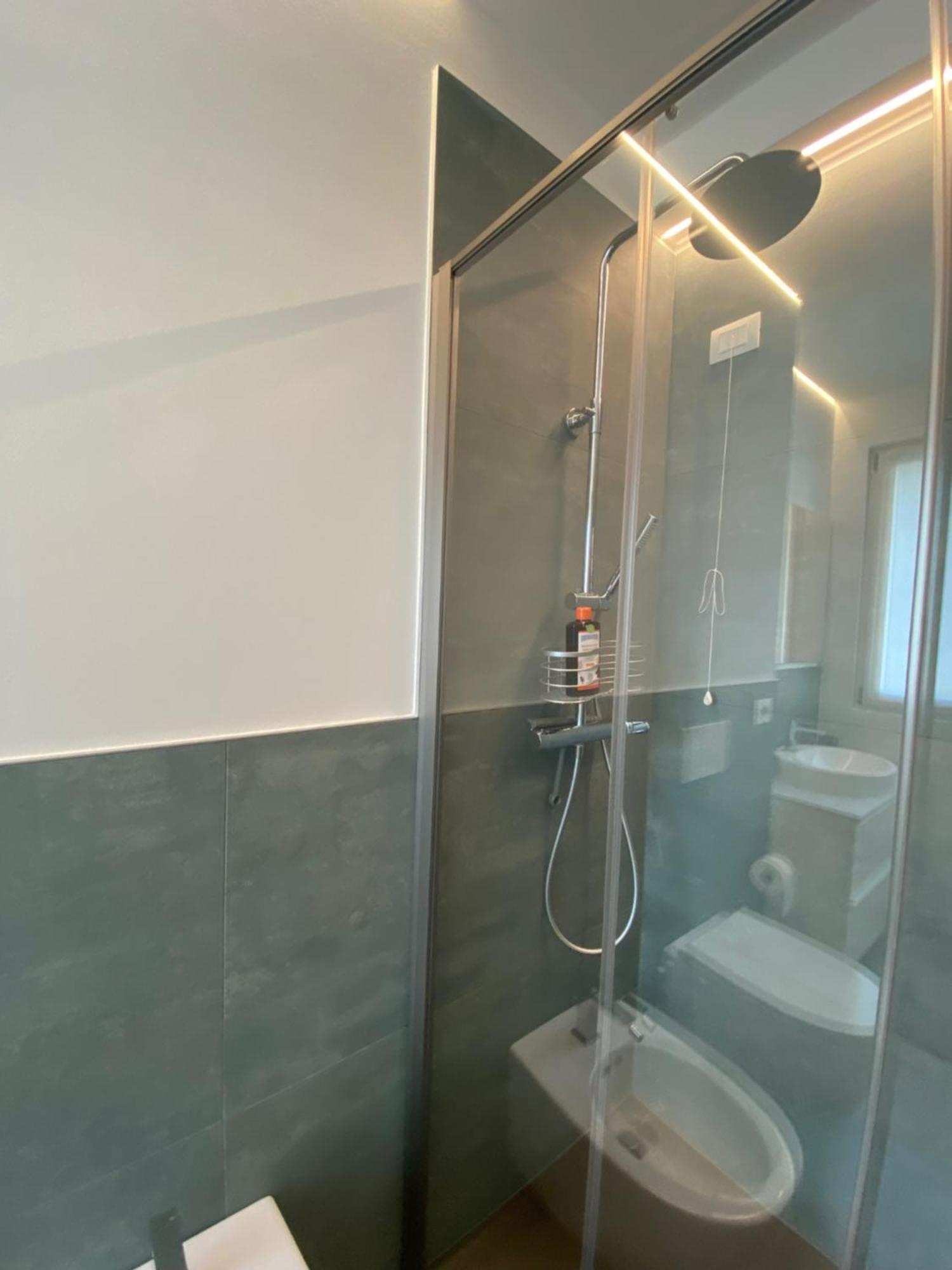 Hz+ Costantini Apartment Pordenone Bagian luar foto
