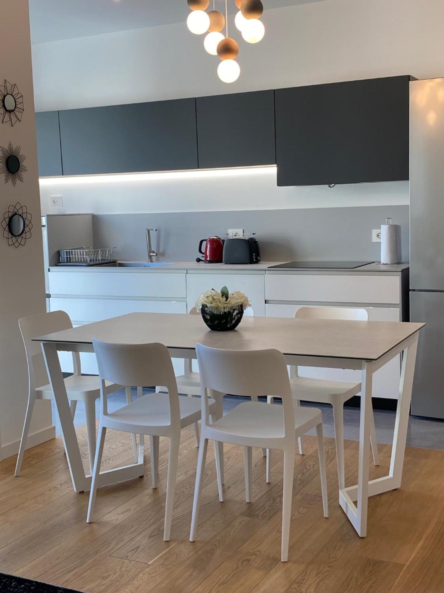 Hz+ Costantini Apartment Pordenone Bagian luar foto